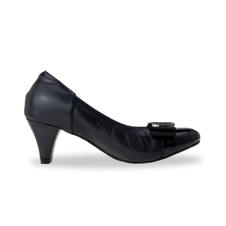 [20% off at cart] Classic Ribbon Court Shoes