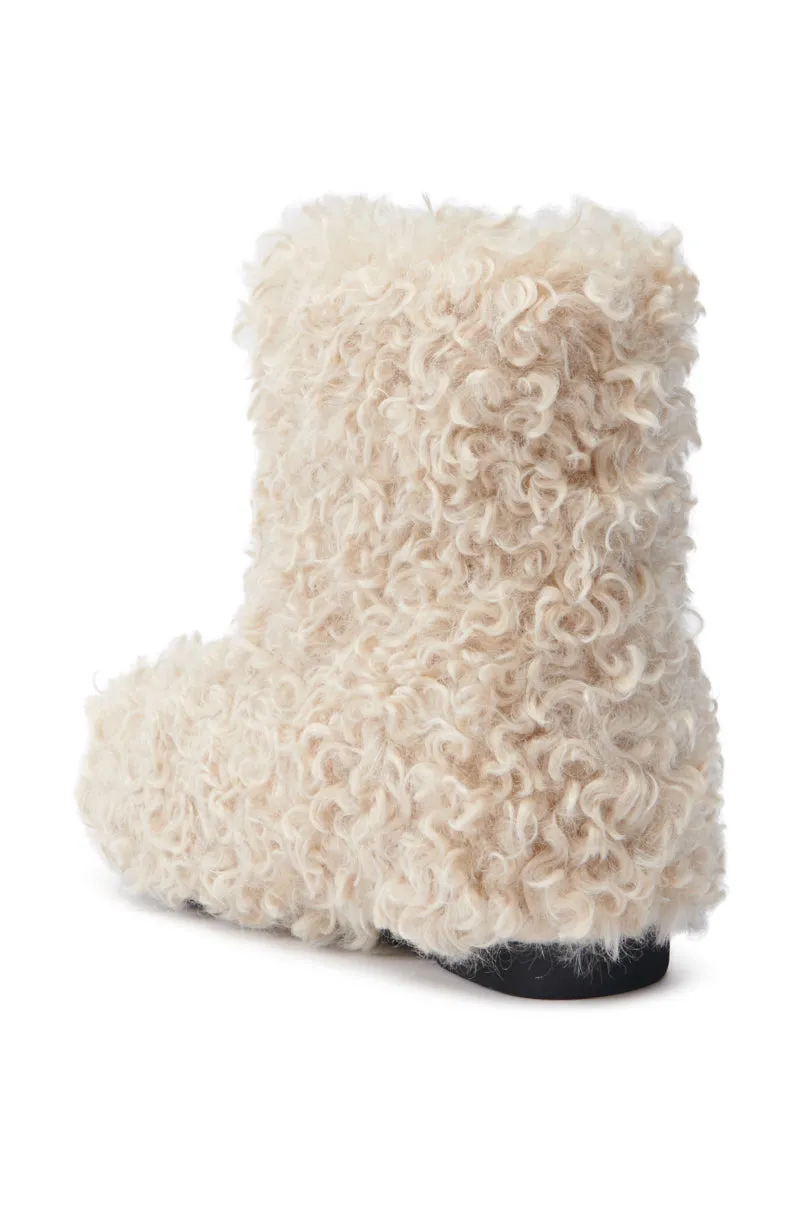 AZALEA WANG BRISKLY BEIGE POODLE HAIR FLAT BOOTIE