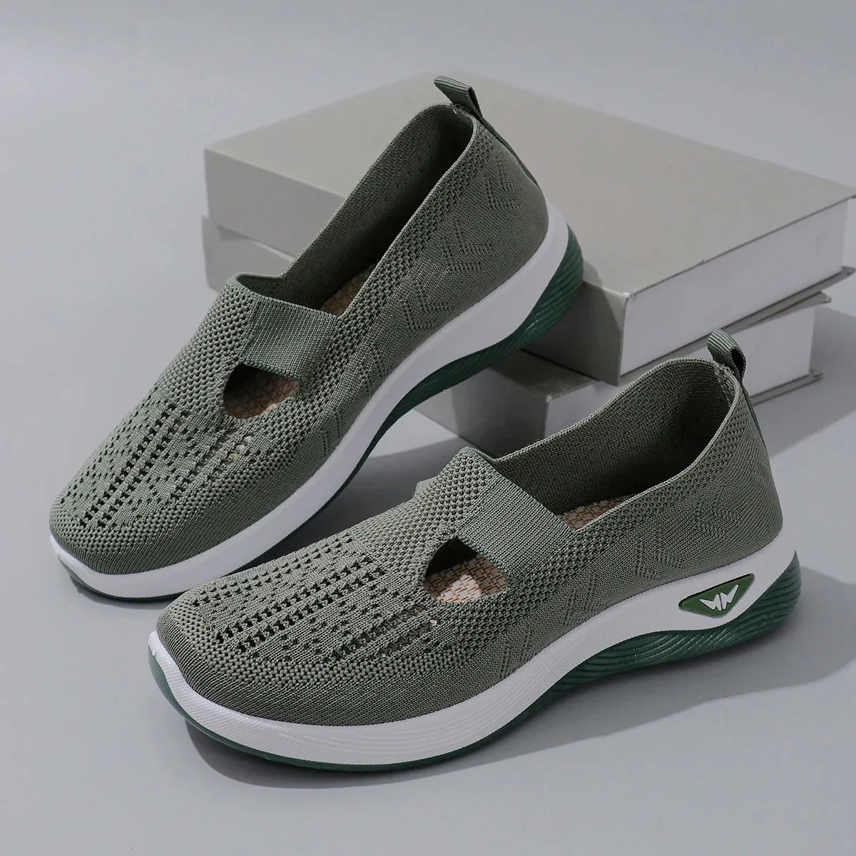 Spring new women's sports shoes, fashionable, breathable, lightweight, non-slip, wear-resistant, casual sports shoes, flat shoes